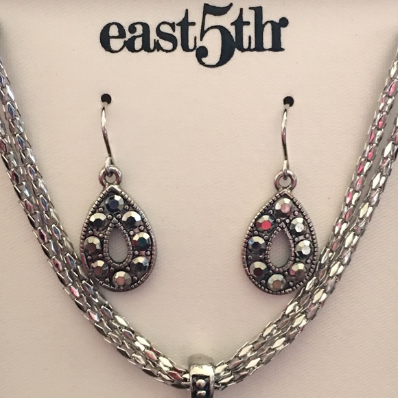 East 5th silver with chrome gem jewelry boxed set - Picture 2 of 10